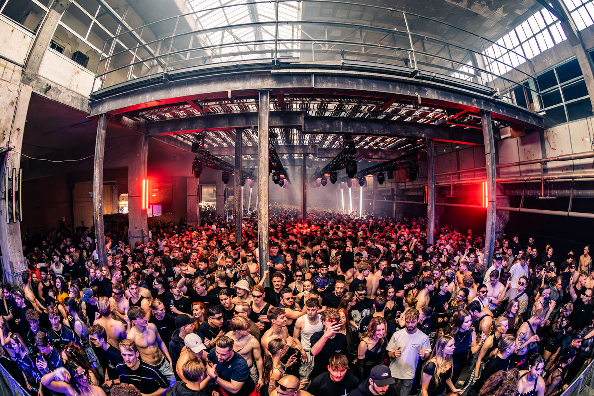 Loading... just a sec